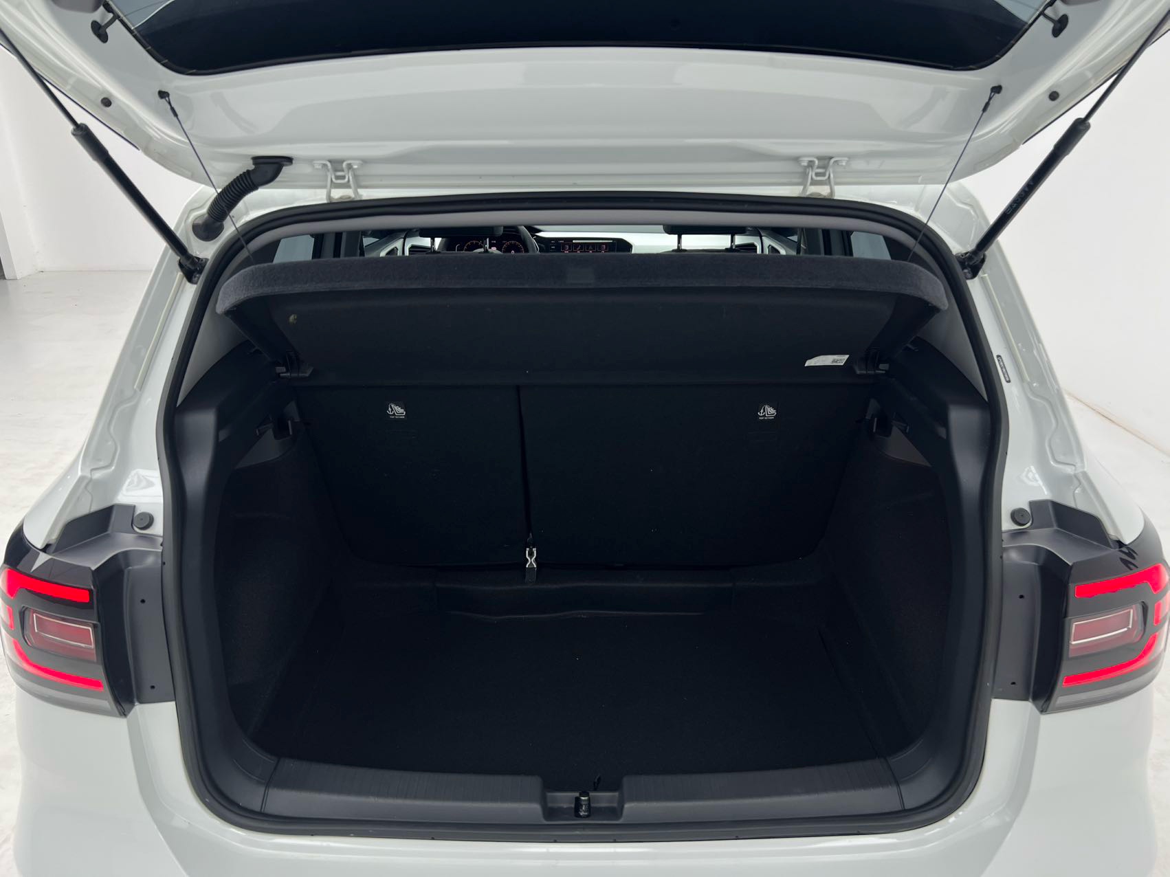 Volkswagen Tacqua 2022 imagem de carro #12