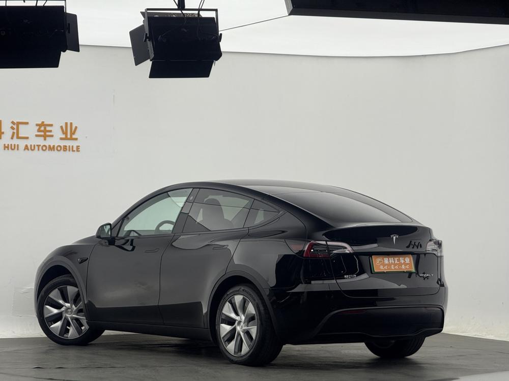 Tesla Model Y 2023 #4 Tesla Model Y 2023 immagine di auto #4
