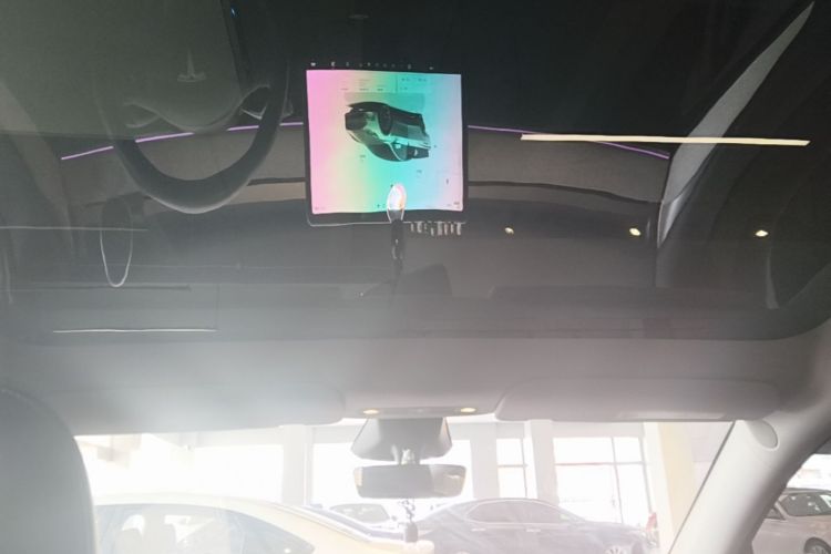 Tesla Model Y 2024 #18 Tesla Model Y 2024 car image #18