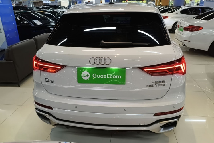 Audi Q3 2024 car image #4
