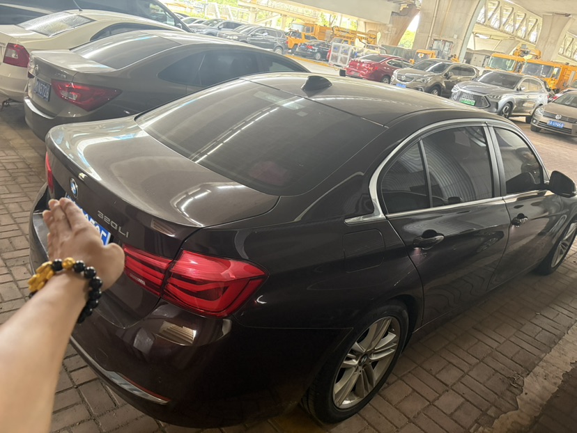 BMW 3 Series 2017 #4 BMW 3 Series 2017 car image #4