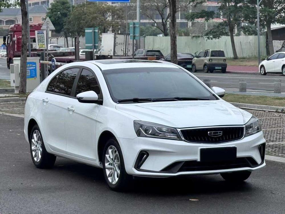 GEELY Emgrand 2020 car image #3
