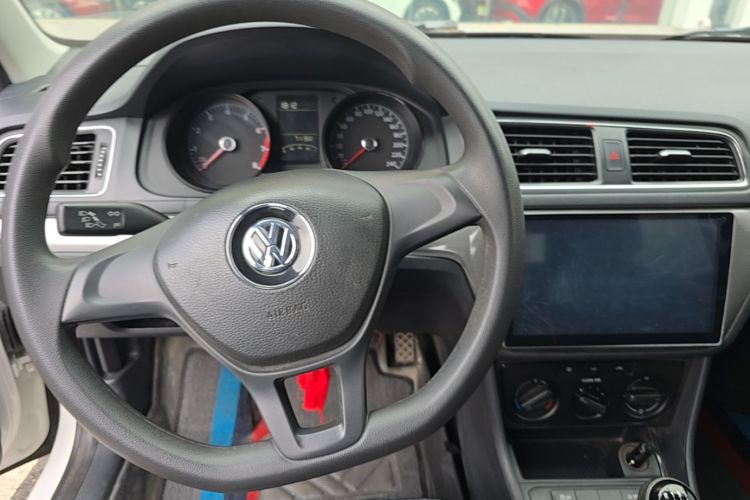 Volkswagen Lavida 2018 car image #11