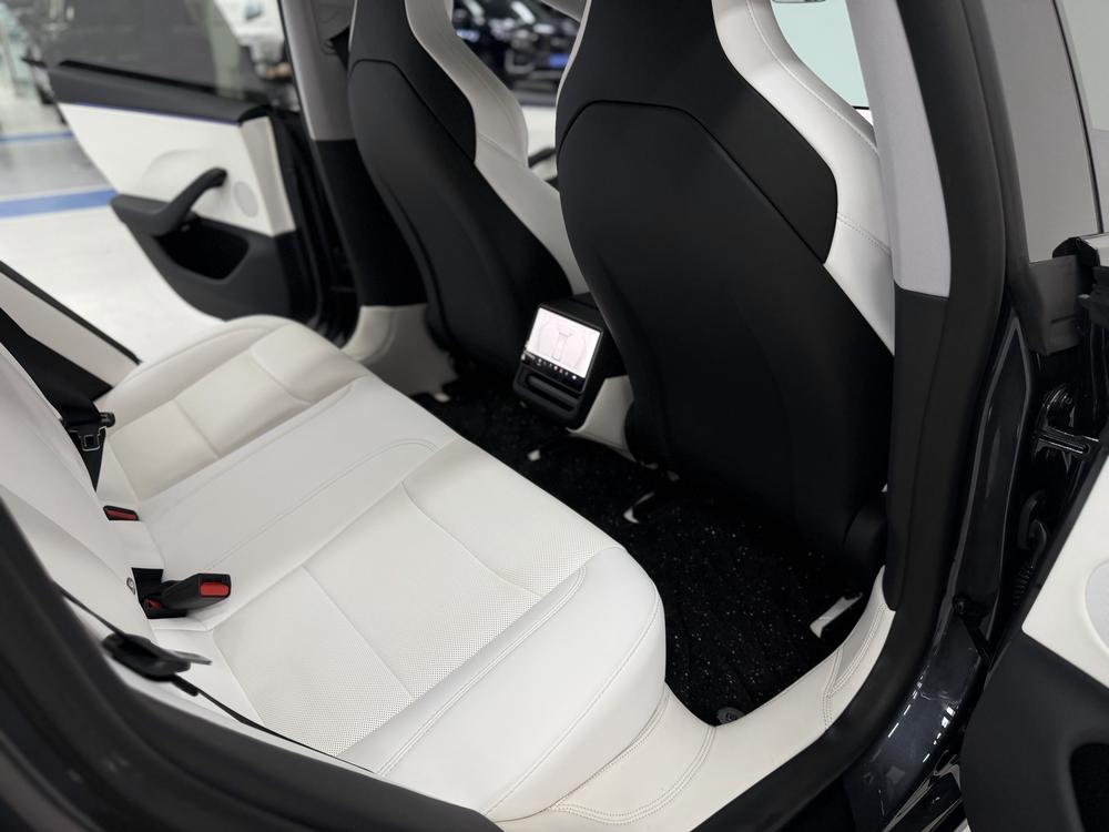 Tesla Model 3 2025 car image #9