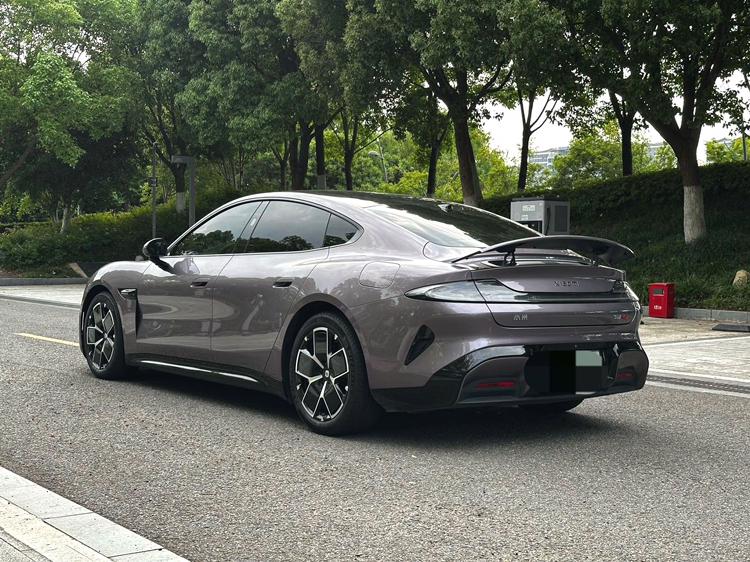 2024 car image #4