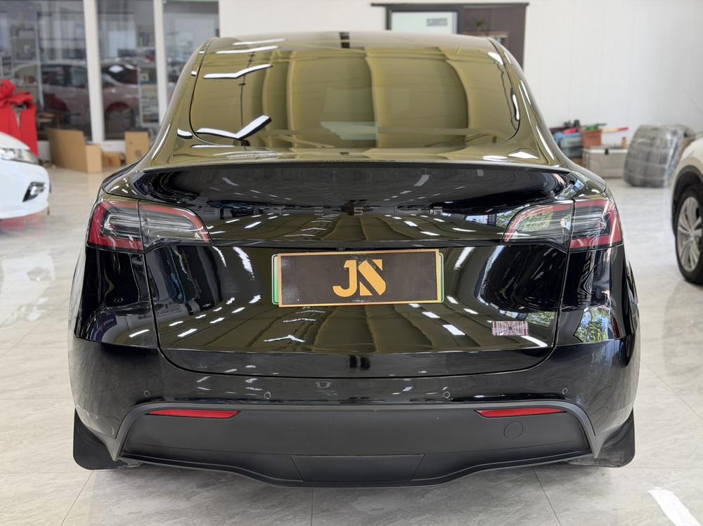 Tesla Model Y 2021 #5 Tesla Model Y 2021 car image #5