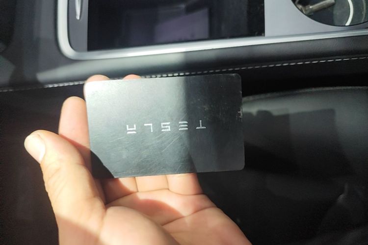 Tesla Model 3 2021 car image #9