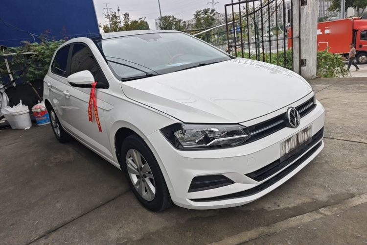 Volkswagen Polo 2020 car image #6