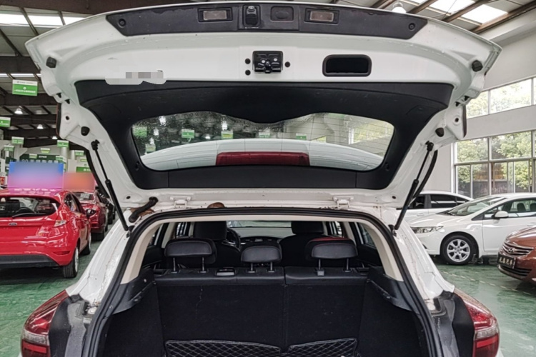 GEELY Emgrand GS 2020 car image #19