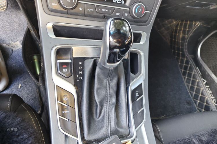 GEELY Emgrand 2020 car image #16