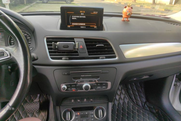 Audi Q3 2016 #15 Audi Q3 2016 car image #15