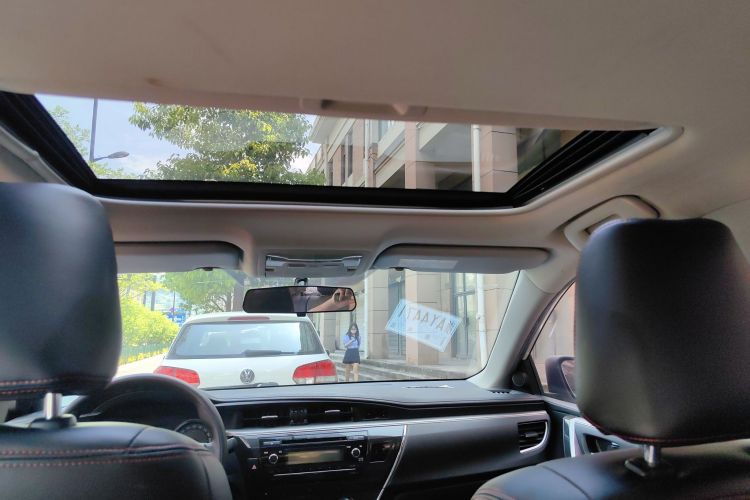 Toyota Corolla 2015 car image #17