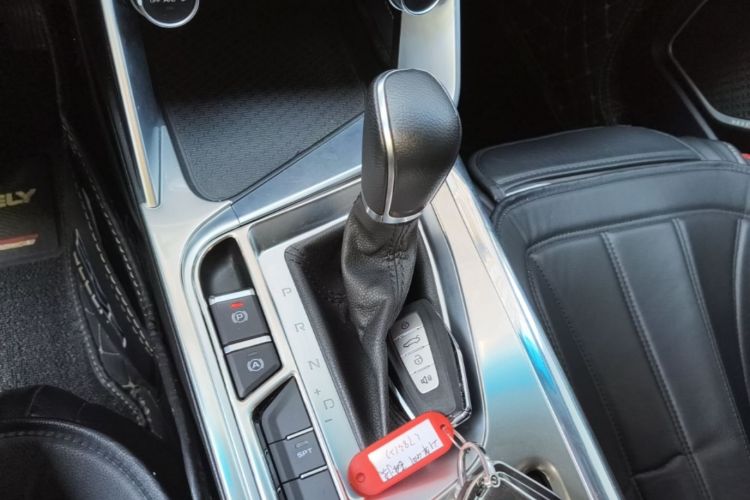 GEELY Binray 2021 car image #16