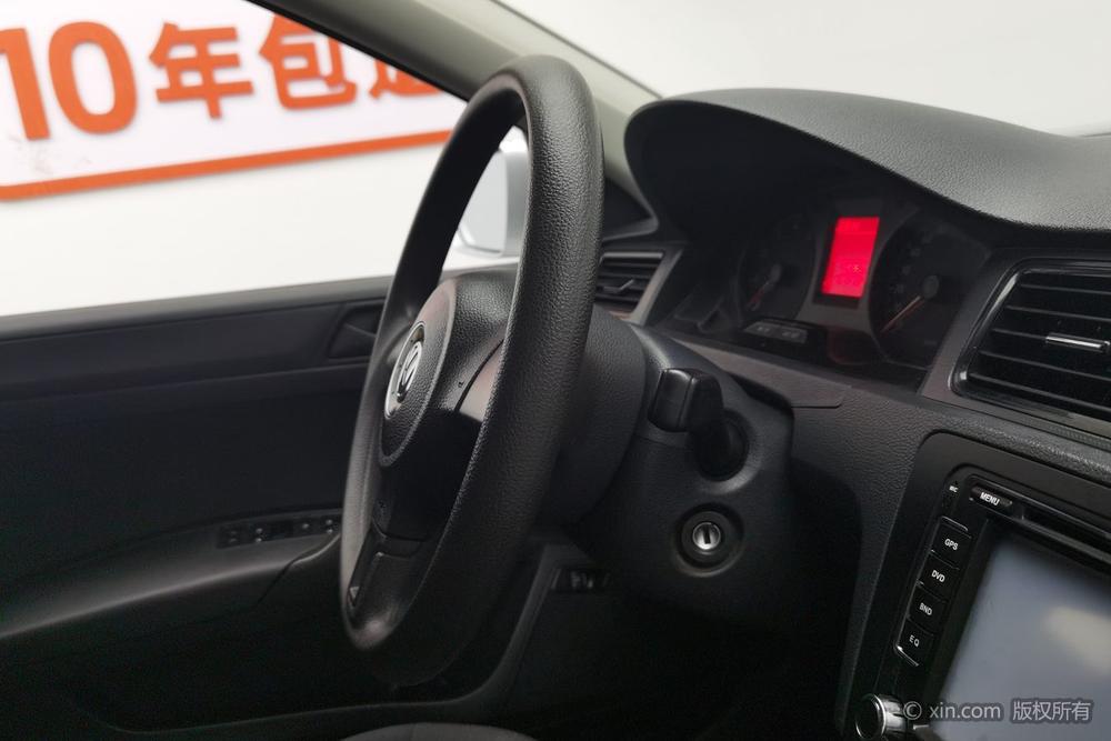 Volkswagen Santana 2015 car image #10