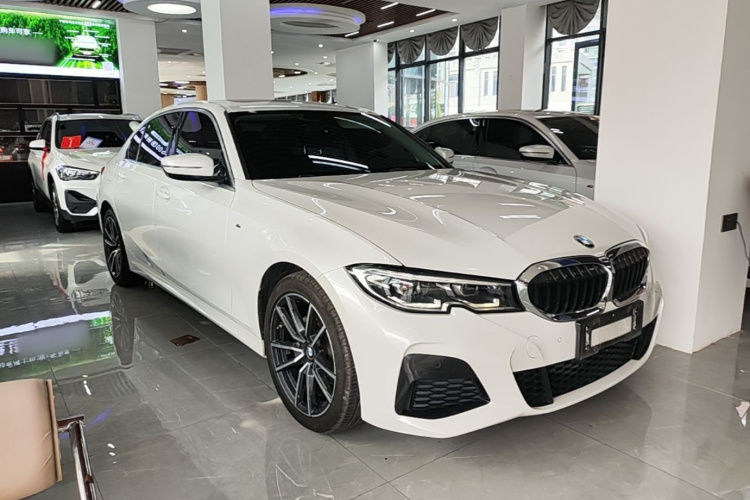 BMW 3 Series 2021 #6 BMW 3 Series 2021 car image #6