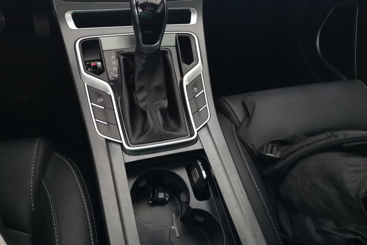 GEELY Emgrand 2020 immagine di auto #14