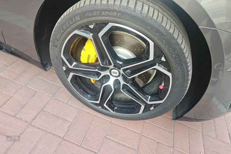 MI SU7 2025 car image #9