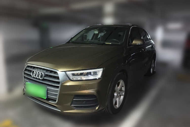 Audi Q3 2018 car image #2