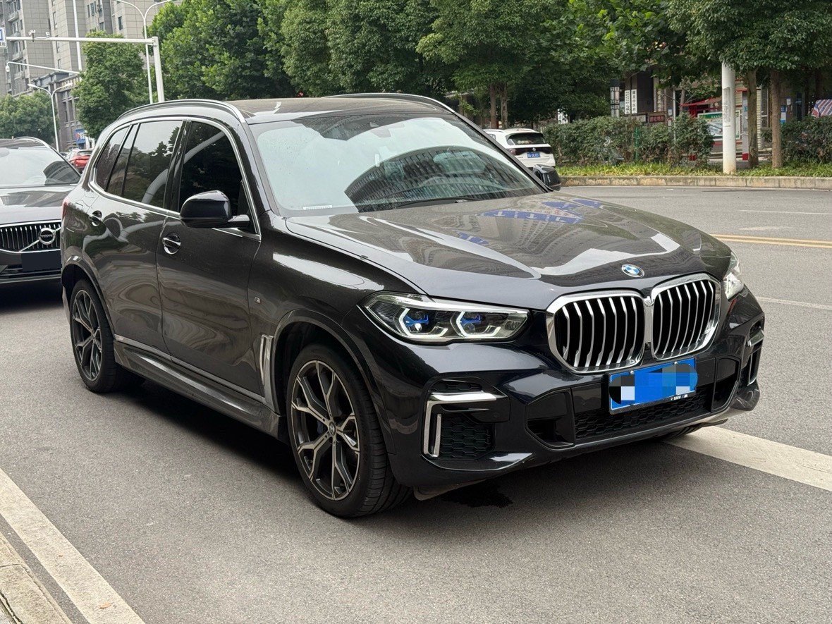 BMW X5 2023 car image #3