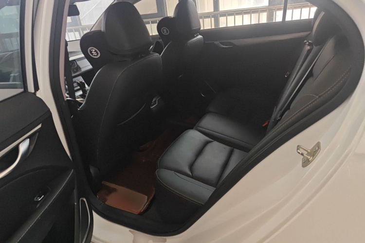 GEELY Emgrand 2020 car image #14