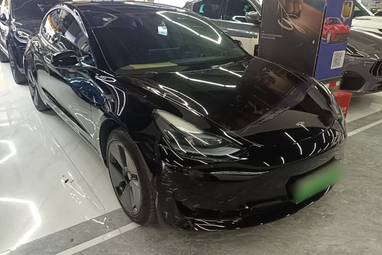 Tesla Model 3 2023 car image #4