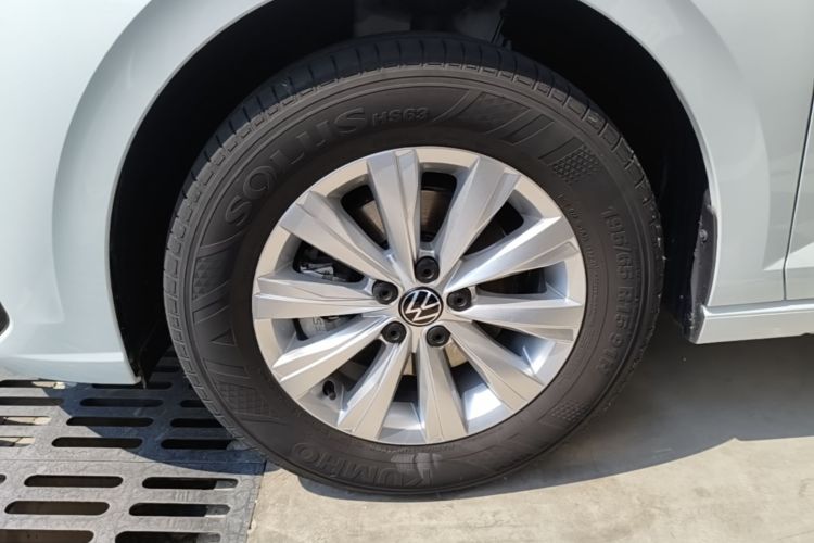 Volkswagen Lavida 2024 car image #9