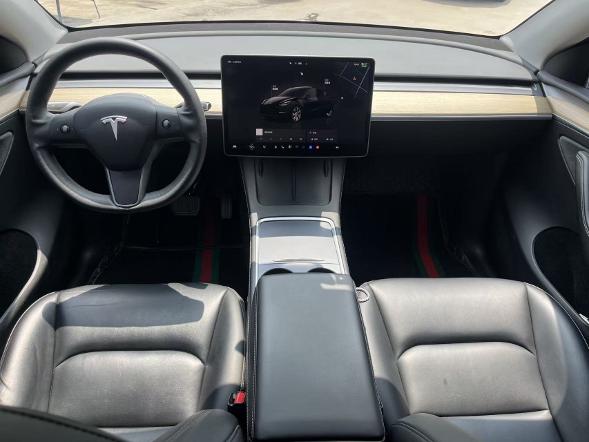 Tesla Model Y 2023 #6 Tesla Model Y 2023 car image #6