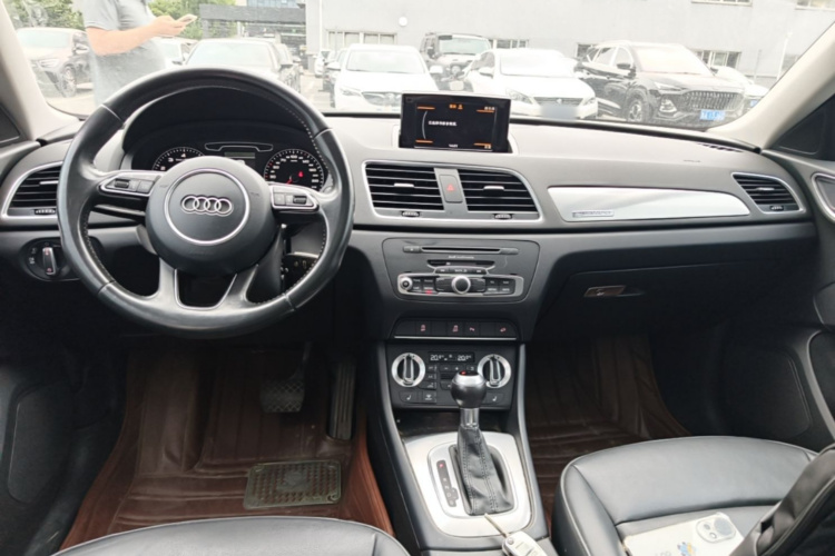 Audi Q3 2014 #10 Audi Q3 2014 car image #10