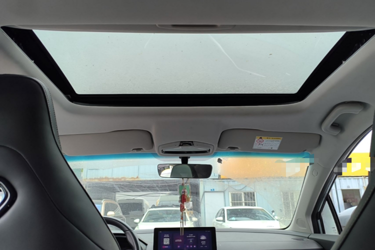 GEELY Emgrand S 2023 immagine di auto #18