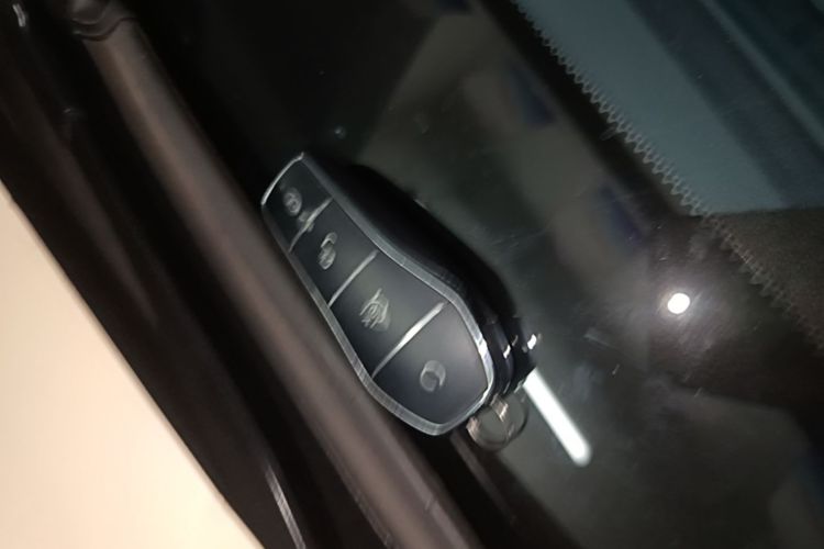 BYD Han 2023 #9 BYD Han 2023 car image #9