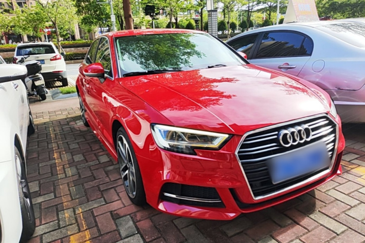 Audi A3 2018 car image #4