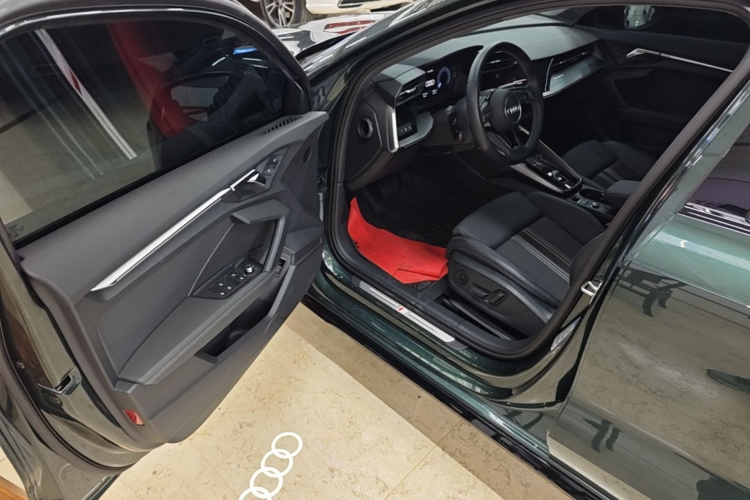 Audi A3 2024 car image #16
