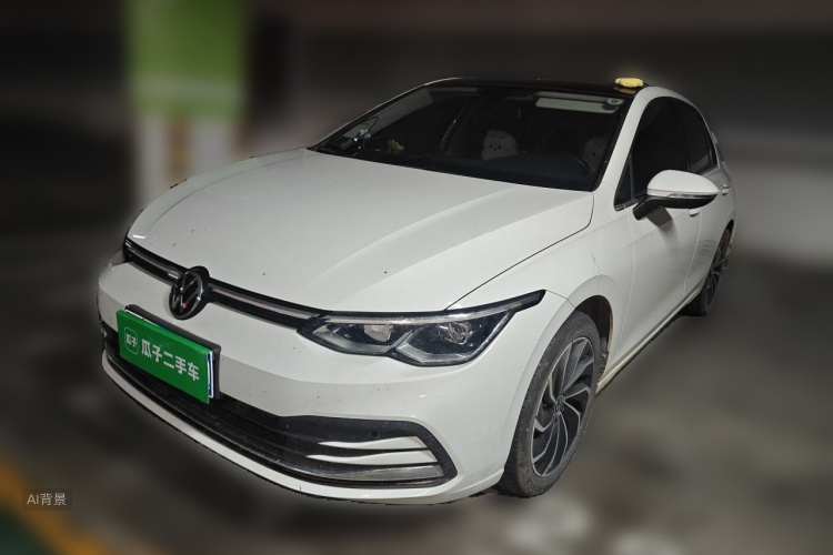 Volkswagen Golf 2023 car image #2