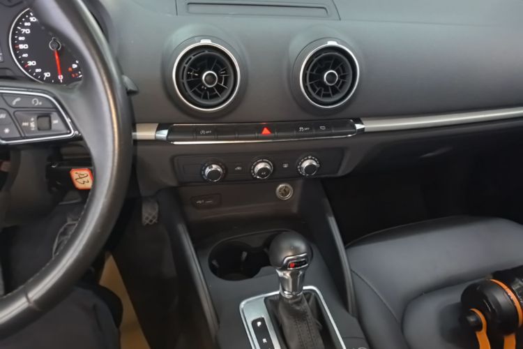 Audi A3 2019 image de voiture #13
