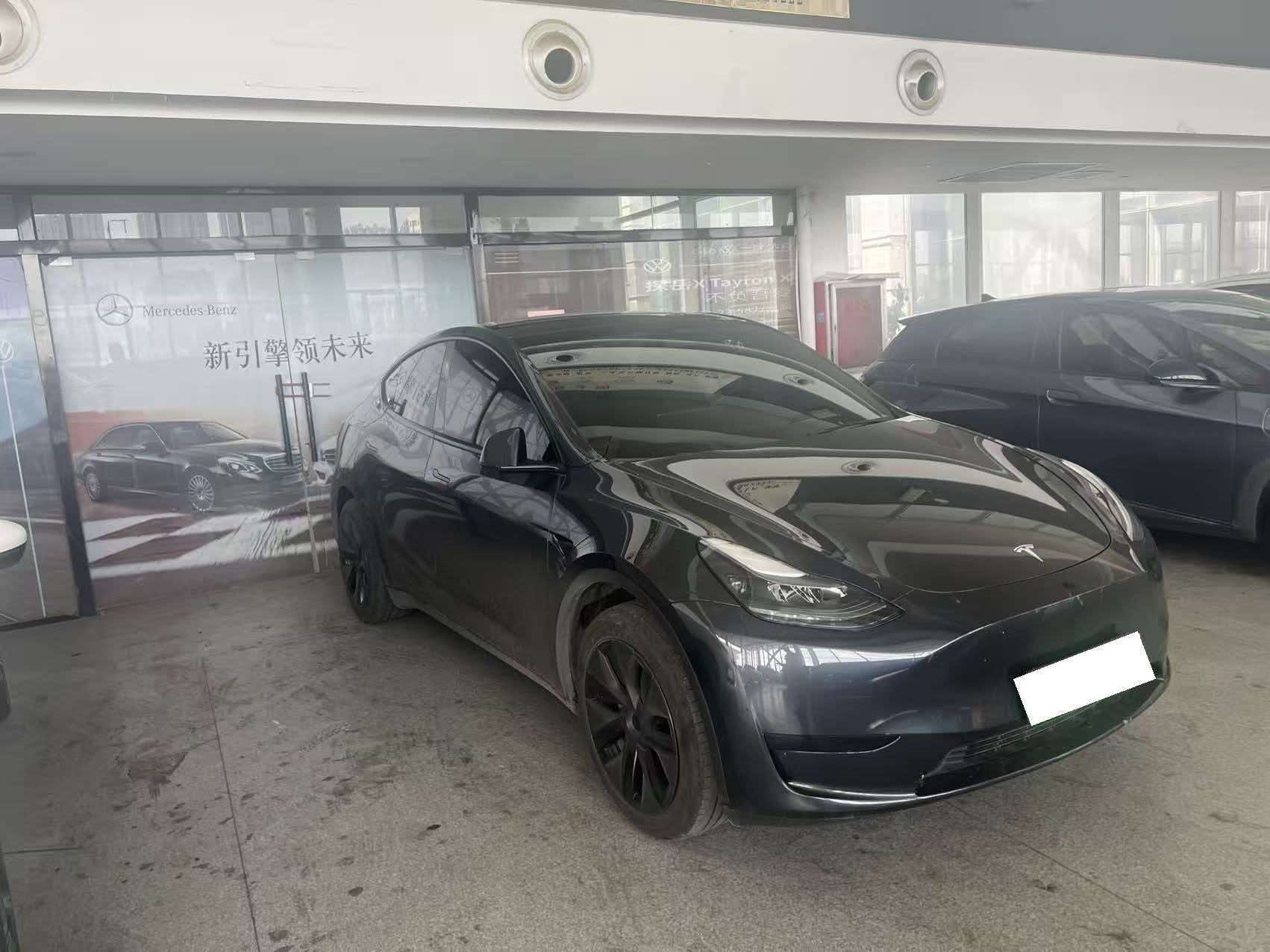 Tesla Model Y 2024 Tesla Model Y 2024 car image