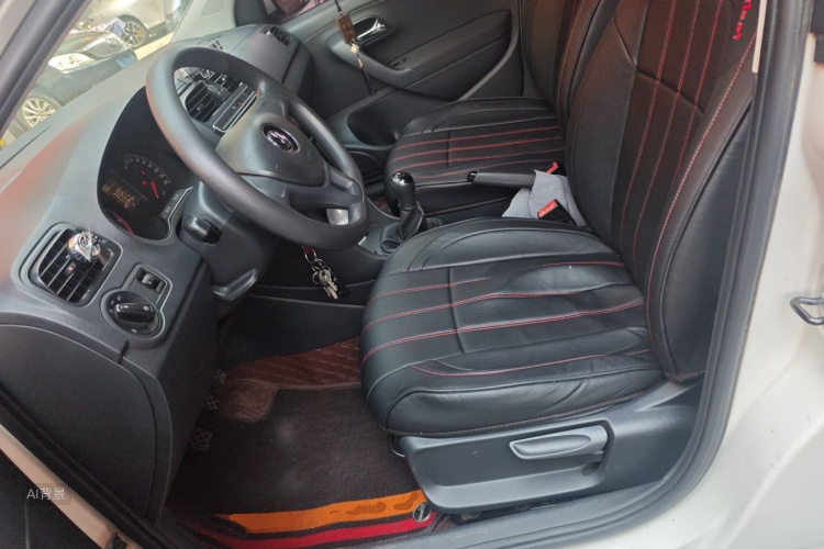 Volkswagen Polo 2014 #17 Volkswagen Polo 2014 car image #17