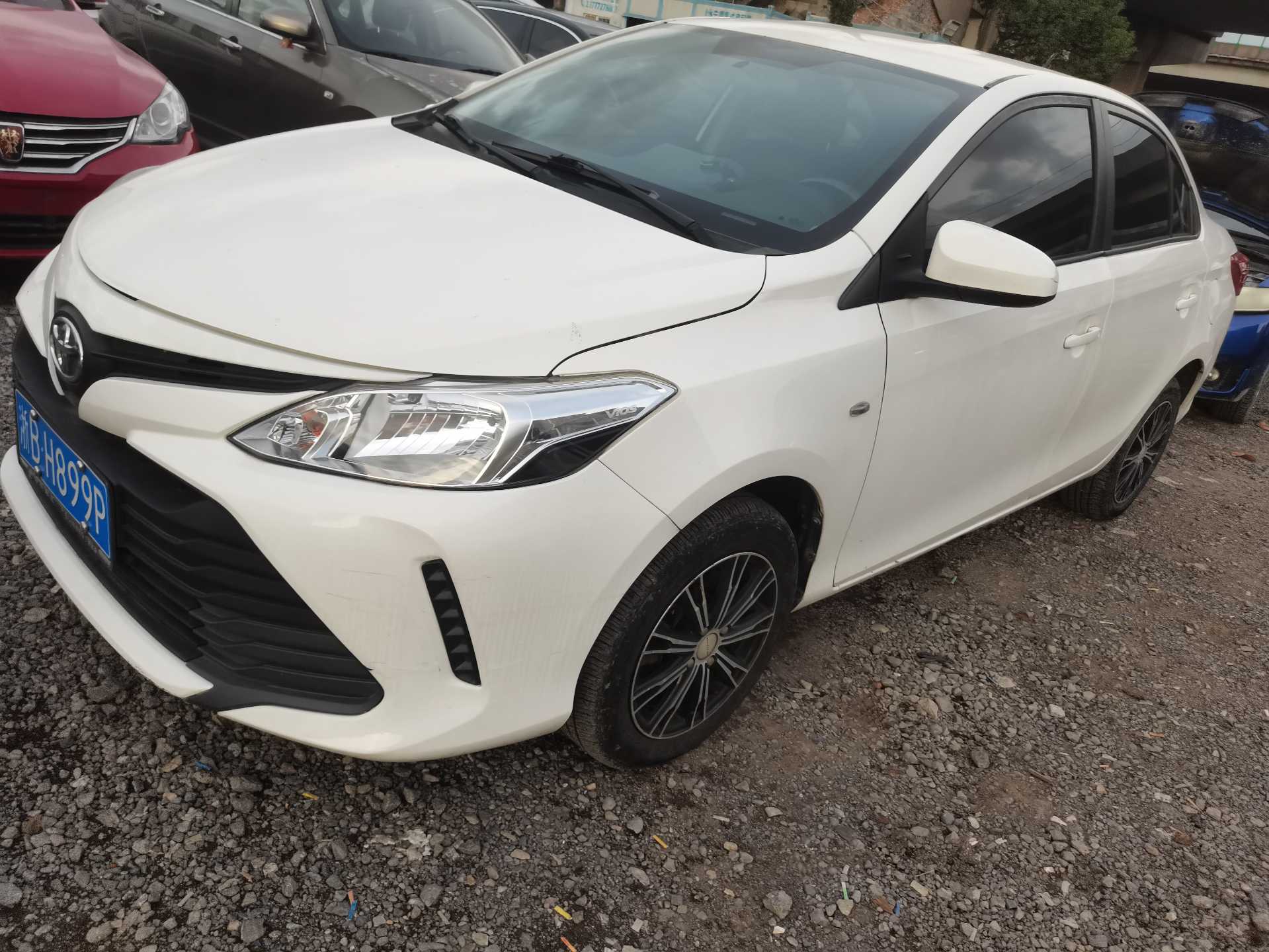 Toyota Vios 2019 immagine di auto #9