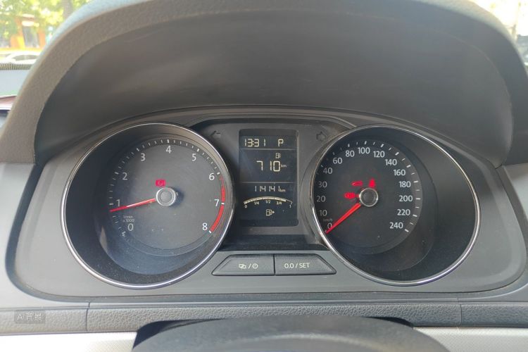 Volkswagen Lavida 2018 car image #13