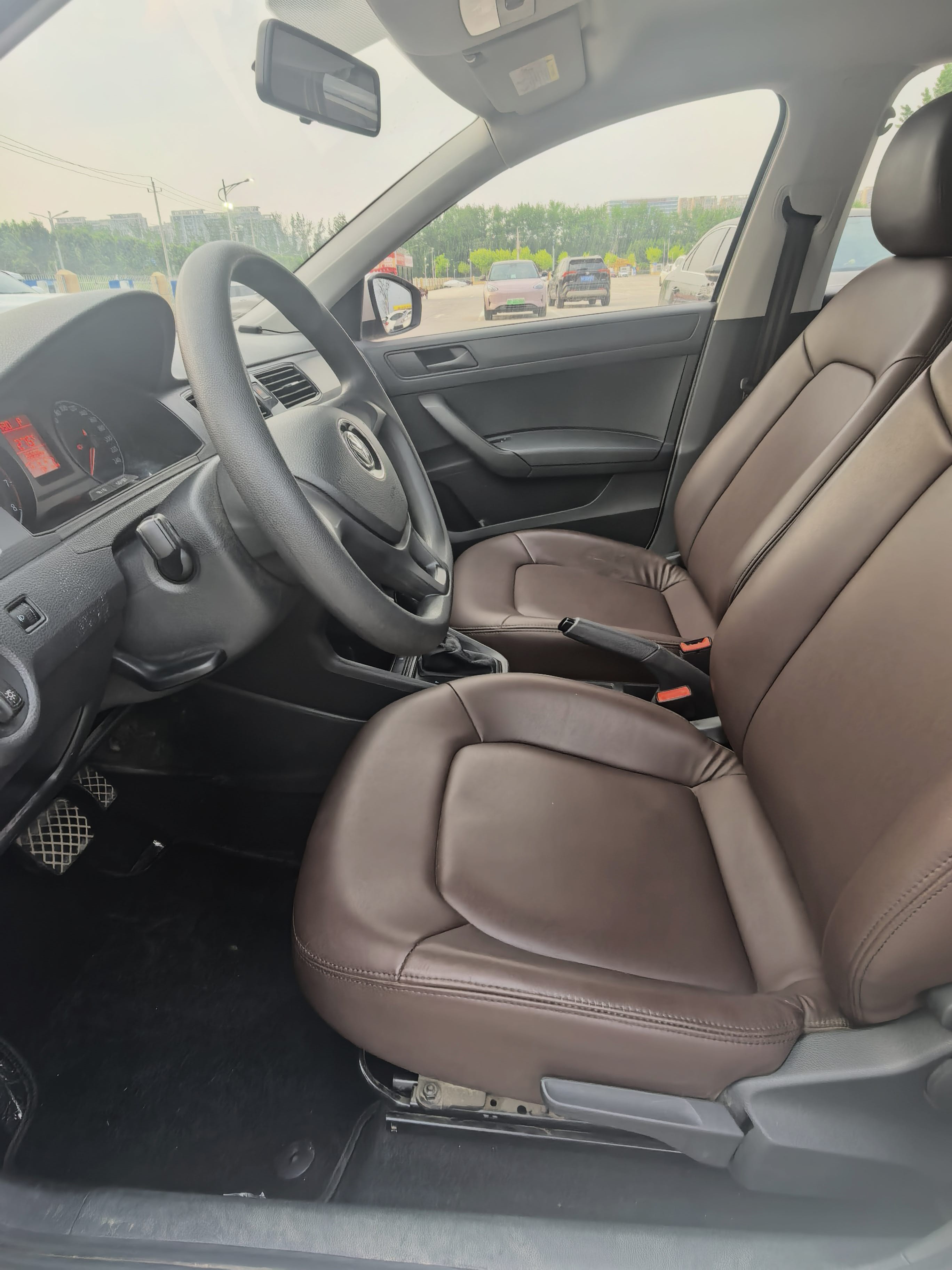 Volkswagen Santana 2020 immagine di auto #9