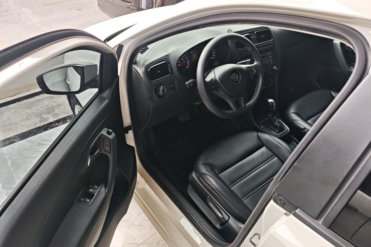Volkswagen Polo 2019 #16 Volkswagen Polo 2019 car image #16