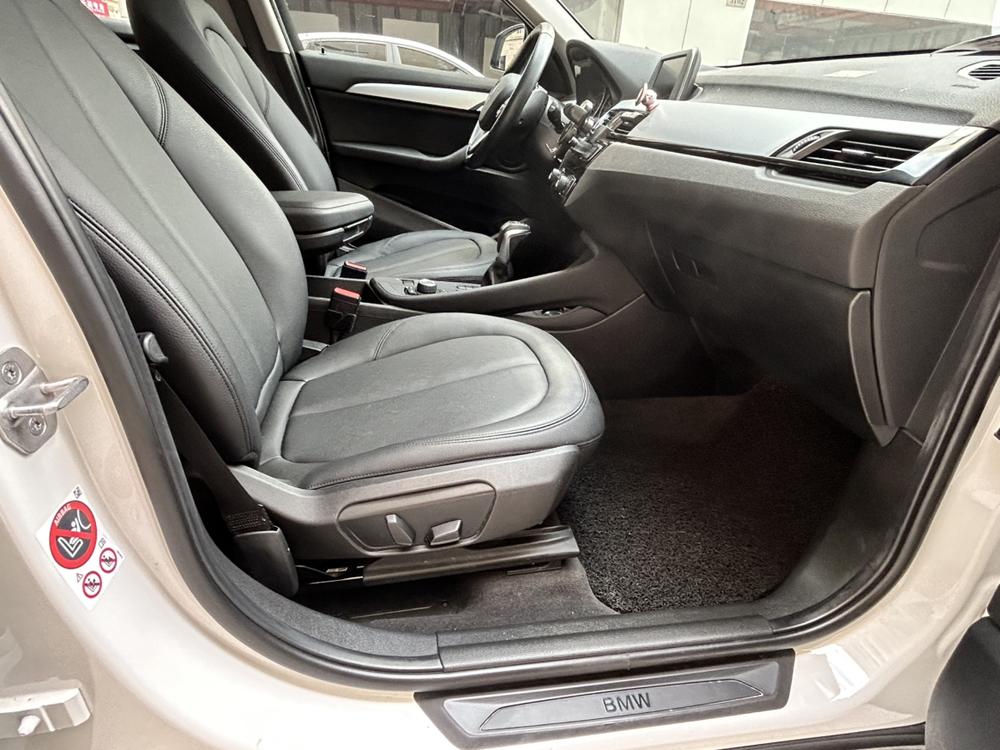 BMW X1 2017 car image #11