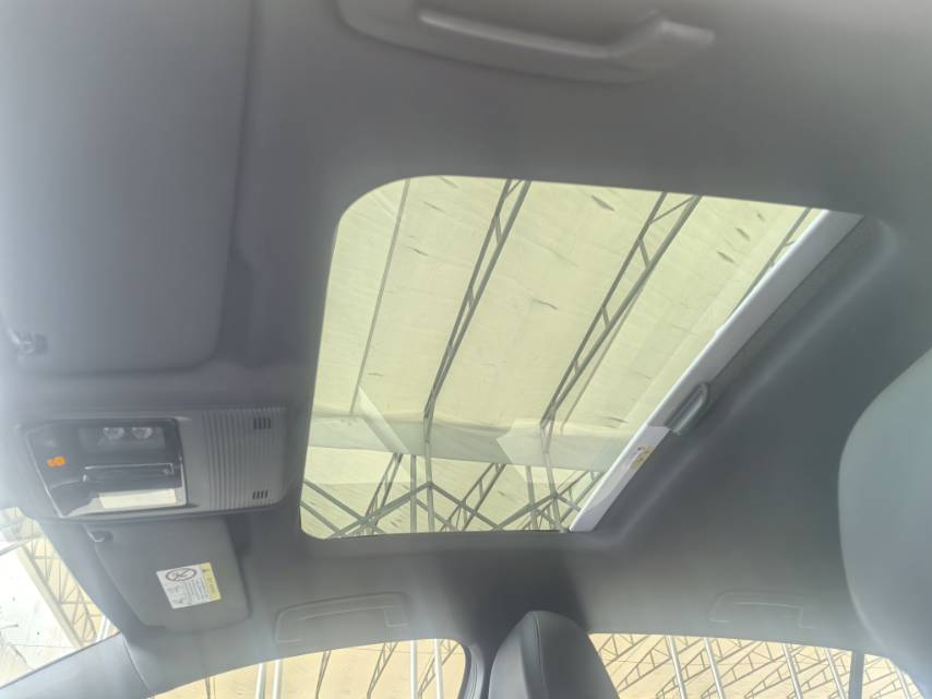 Volkswagen Golf 2022 car image #5