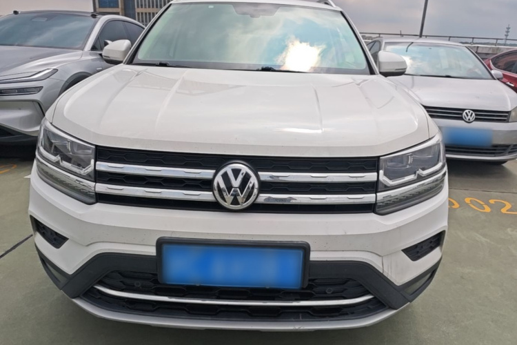 Volkswagen Tharu 2019 car image #3