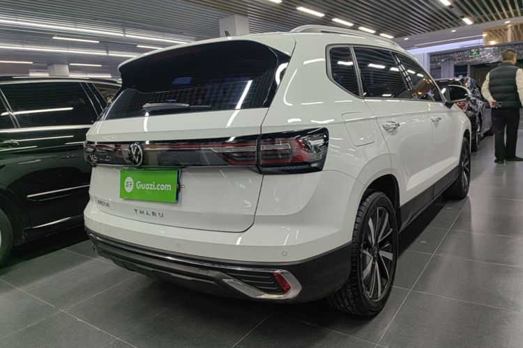 Volkswagen Tharu 2024 immagine di auto #5