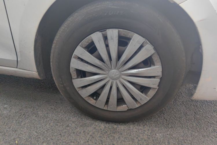 Volkswagen Santana 2017 car image #9
