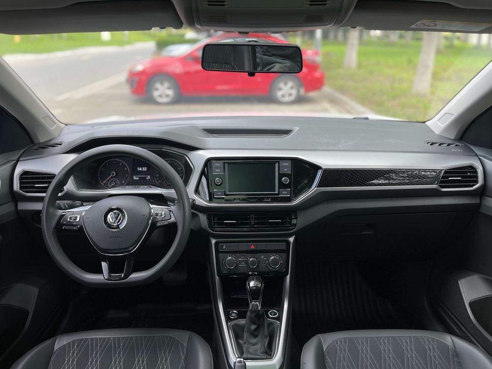 Volkswagen T-Cross 2020 #13 Volkswagen T-Cross 2020 car image #13