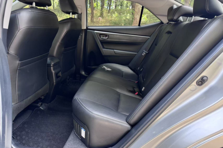 Toyota Corolla 2019 #10 Toyota Corolla 2019 car image #10