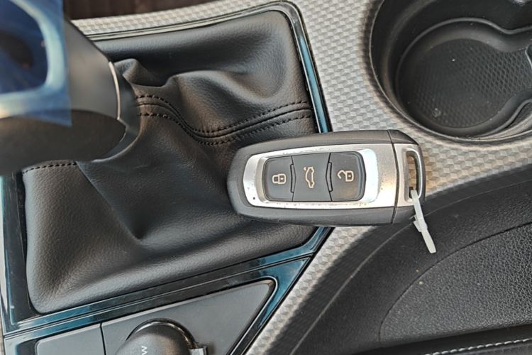 GEELY Emgrand GS 2017 #9 GEELY Emgrand GS 2017 car image #9