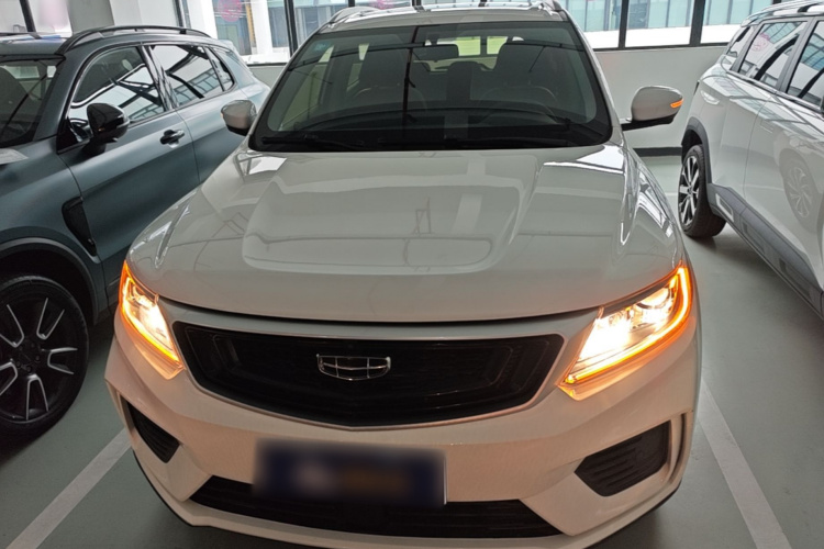 GEELY Vision X6 2020 car image #3
