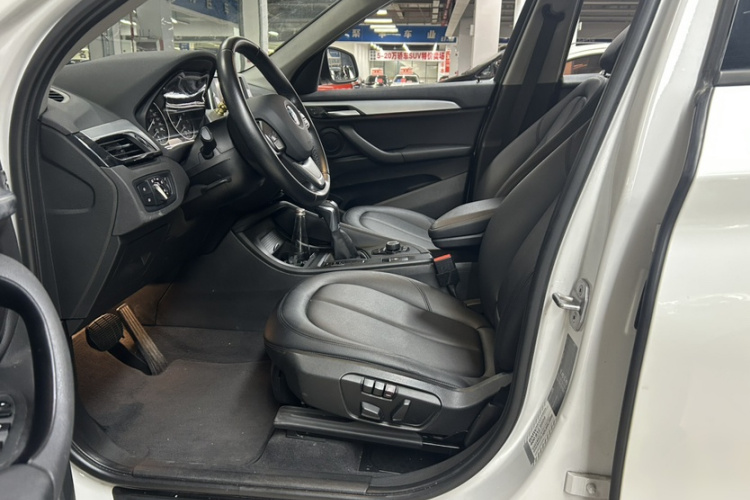 BMW X1 2016 immagine di auto #13